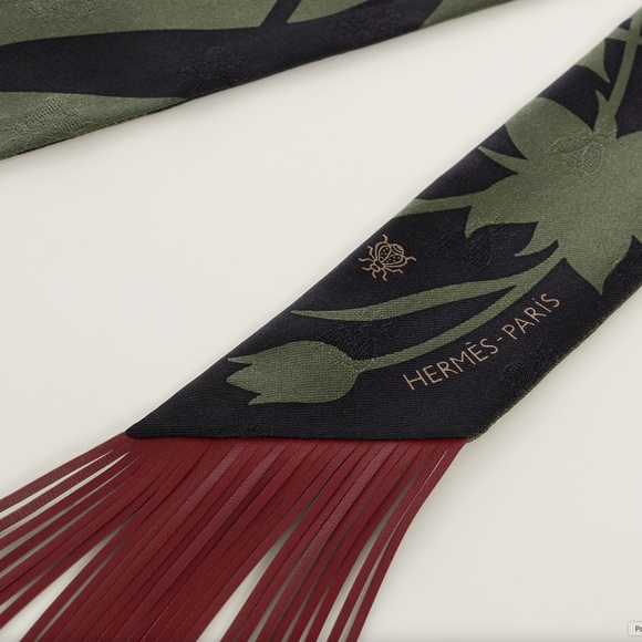 Hermes Scarf Twilly Fringe Leather Bouquet Final Abeille Black Loden Rouge H - Picture 7 of 11